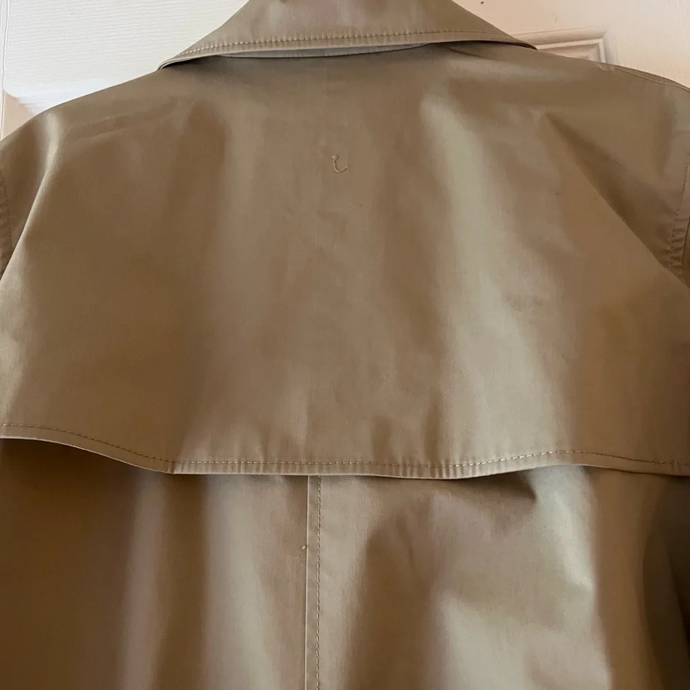 JWAnderson in collab with UniqloTrench Coat Beige Water Repellent size Large NWT